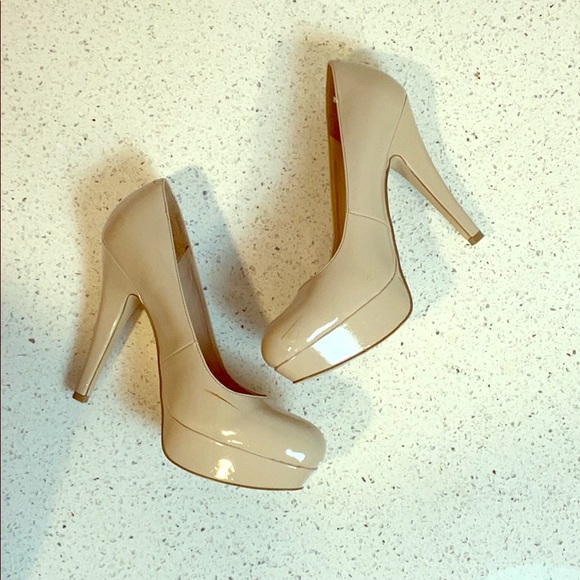 G by Guess Nude Patent Platform Heels sz 10M - Picture 8 of 12